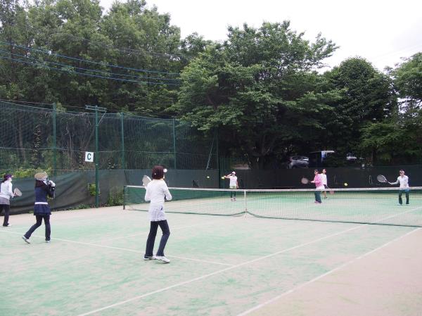 亀の甲山テニススクール
